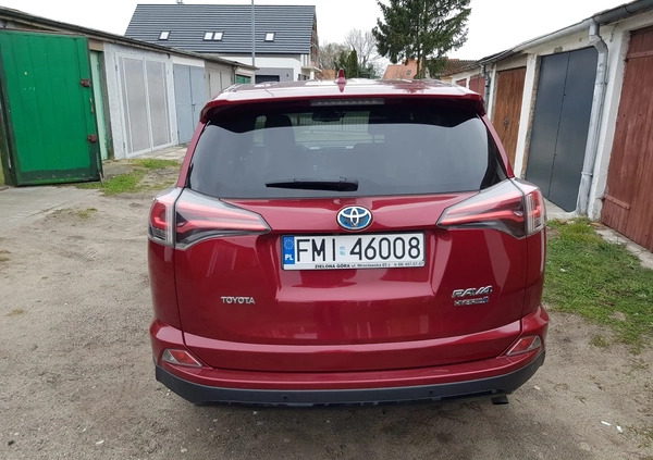 Toyota RAV4 cena 85400 przebieg: 145000, rok produkcji 2017 z Skwierzyna małe 46